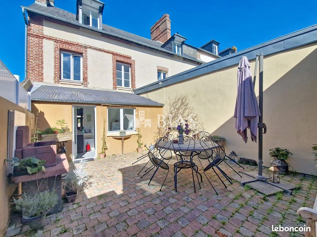 Maison 6 pièces 110 m² · à La Rivière-Saint-Sauveur · 110 m² · 269 000 €
