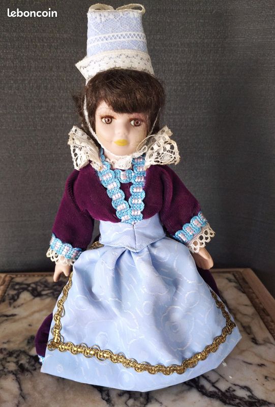 Robe En Soie Violette Pour Poupée Ancienne Ou Moderne De 62-64 Cm (type JUMEAU, BRU), Neuve