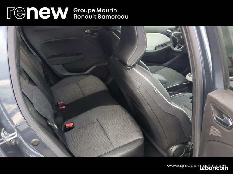 Renault Clio 1.6 E-Tech 145ch full hybrid Techno (image 14)