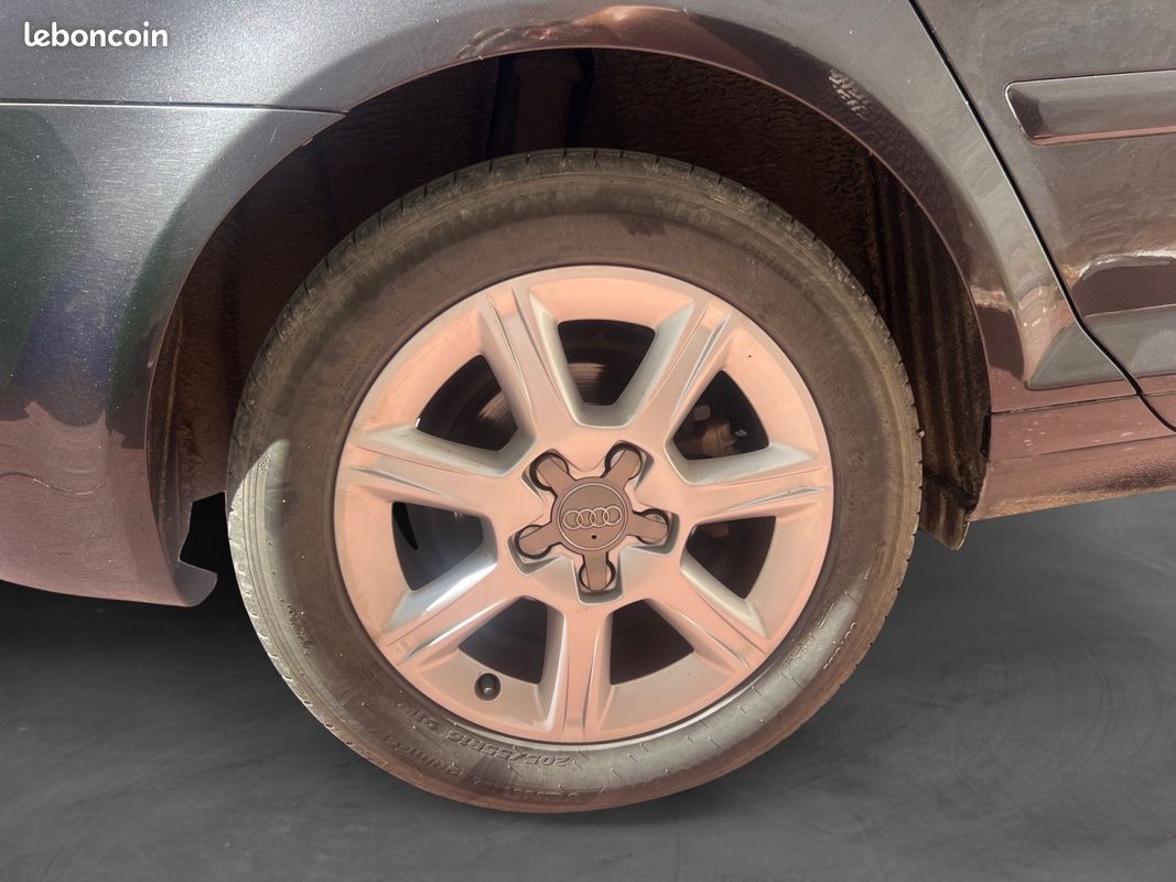 AUDI A3 Sportback Ambiente boîte auto 102Ch Radar AR idéal jeune permis Garantie 12 mois (image 17)