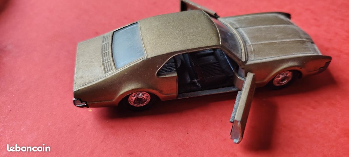 SOLIDO N°150 OLDSMOBILE Toronado Vert Metallise 1/43 EUR 60,00 - FR