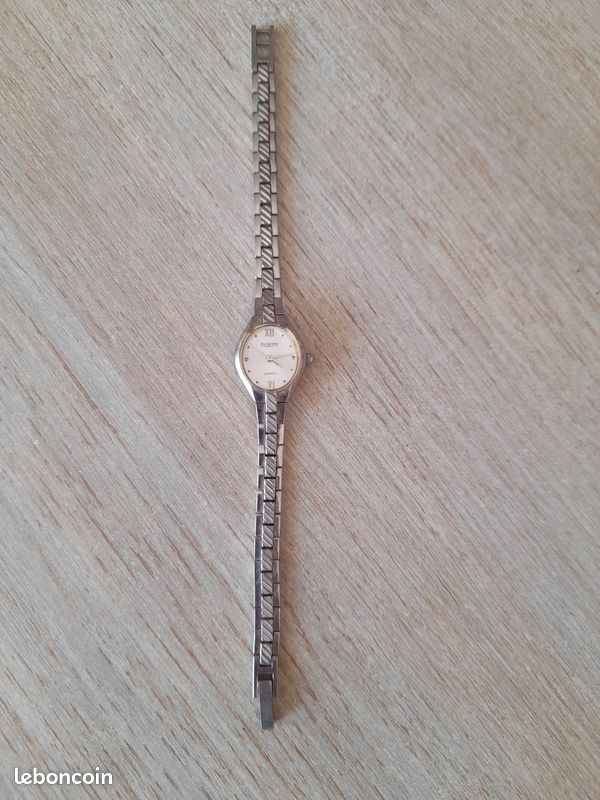 Montre Femme Aviatime Vintage à Quartz - Boîtier Carré Acier, Cadran Bleu, Occasion Bon état
