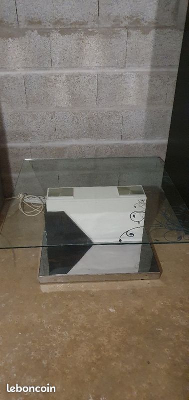 Vend table basse (image 1)