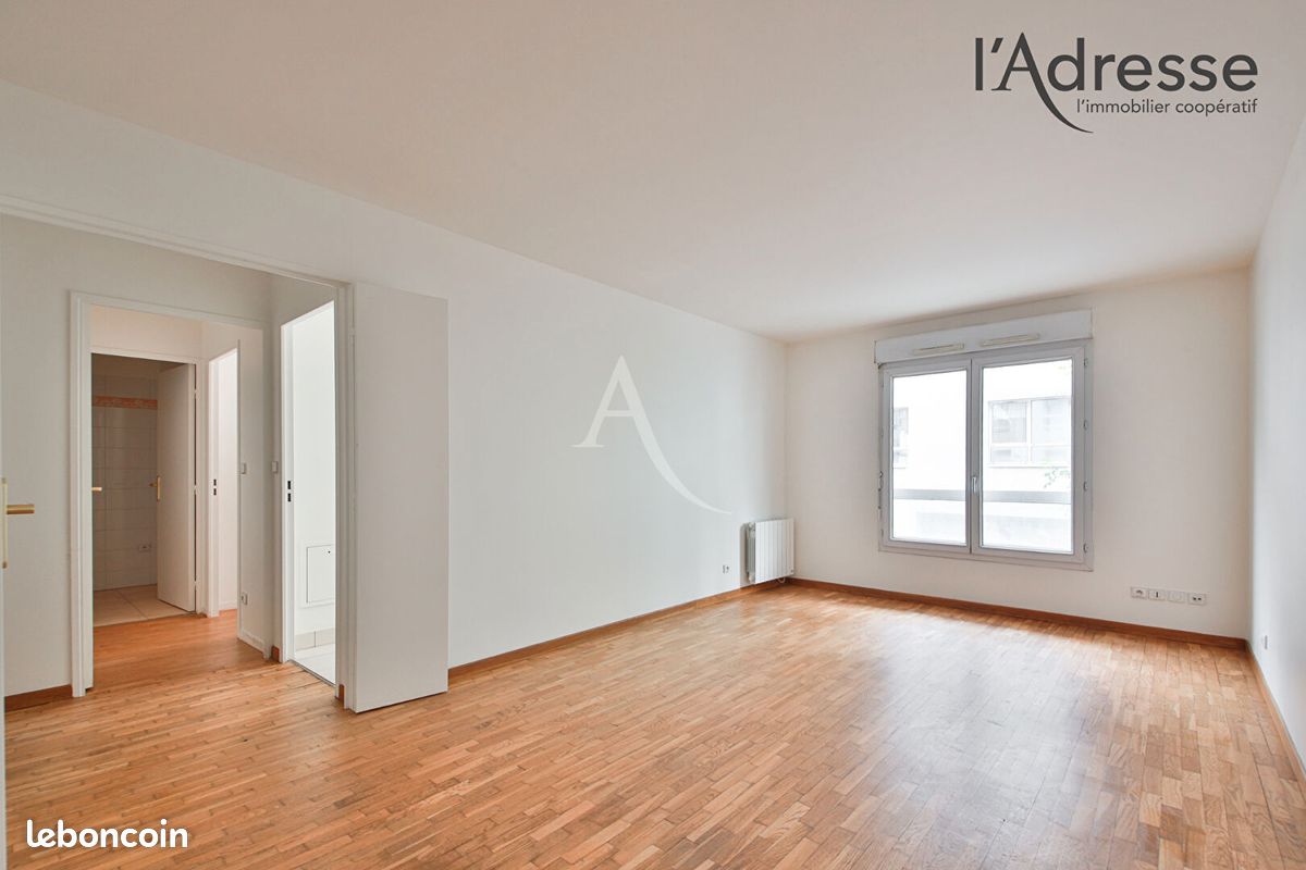 Appartement 2 pièces 50 m² · à Suresnes · 50 m² · 325 000 €