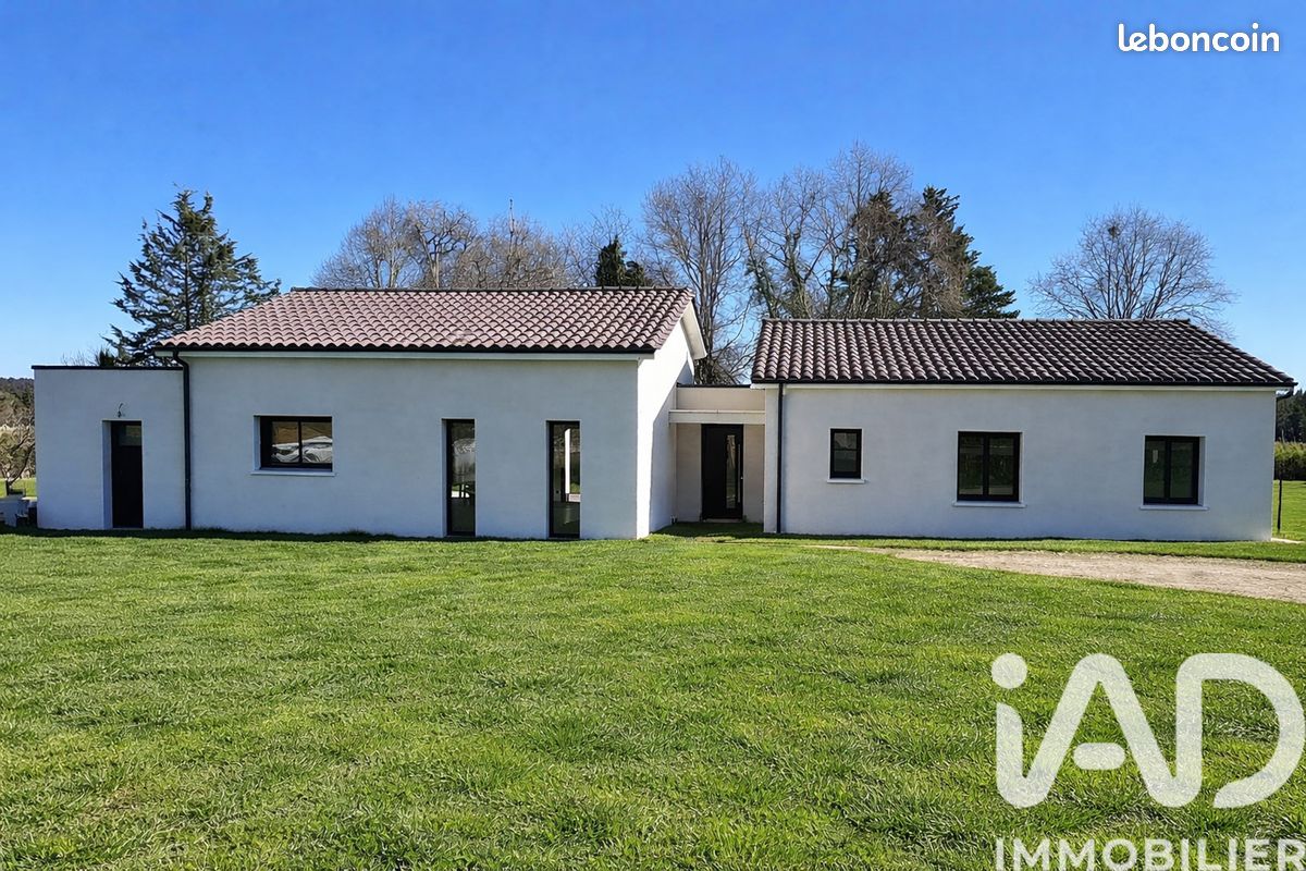 Maison 5 pièces 147 m² · à Lunas · 147 m² · 262 000 €