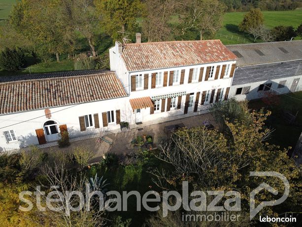 Maison 8 pièces 220 m²