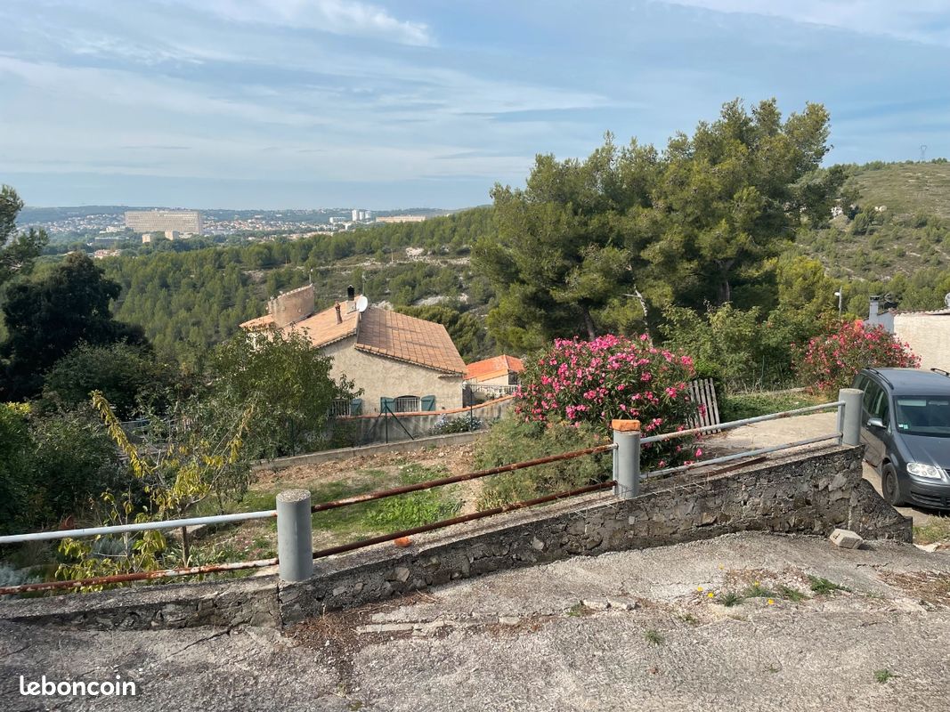 Terrain constructible · à Septèmes-les-Vallons · 250 000 €