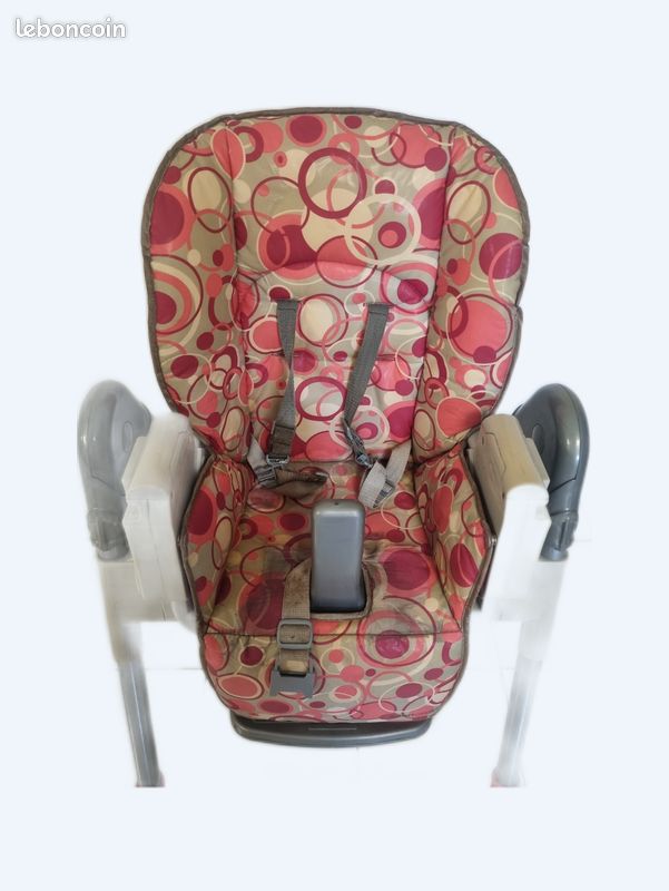 Chaise haute (image 1)