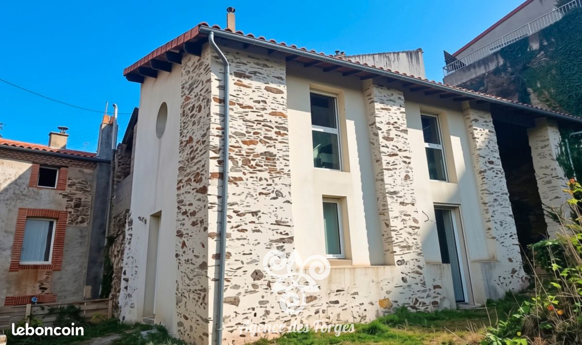 Maison 3 pièces 55 m² · à Montrevault-sur-Èvre · 55 m² · 97 000 €