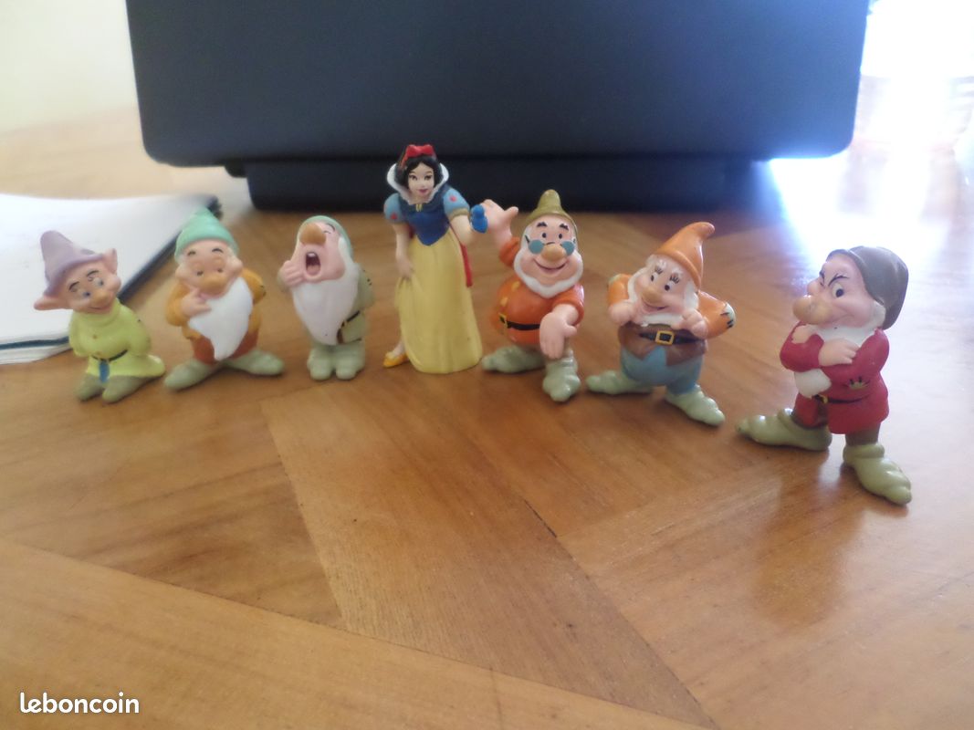 Figurines Blanche Neige & nains (image 1)