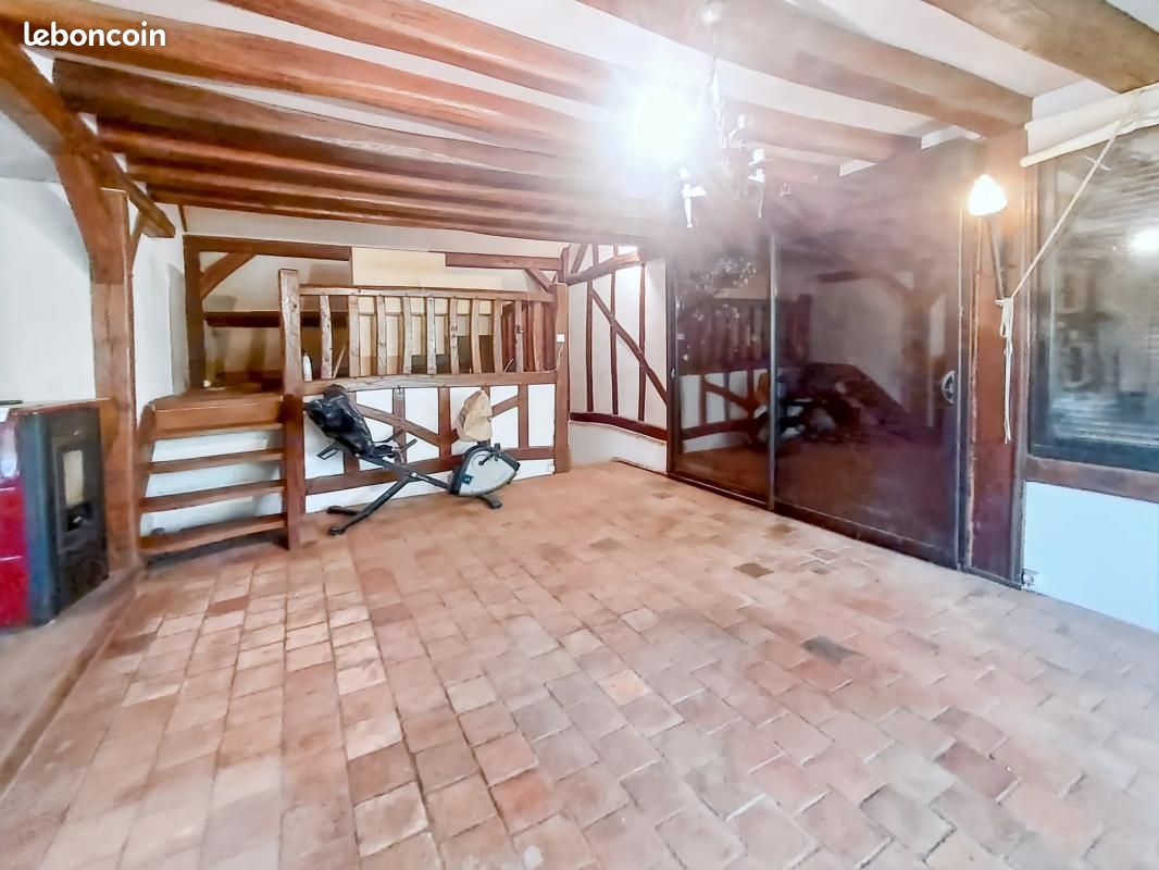 Maison 6 pièces 170 m² · à Gièvres · 170 m² · 140 000 €