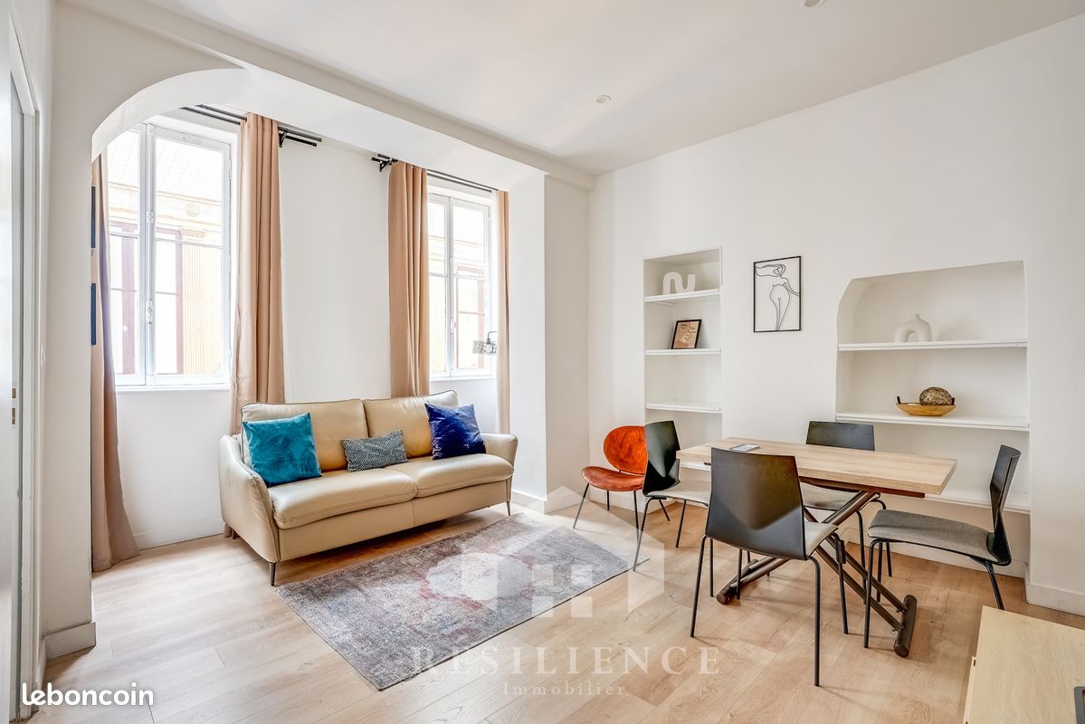 Appartement 2 pièces 44 m² · à Paris · 44 m² · 519 000 €