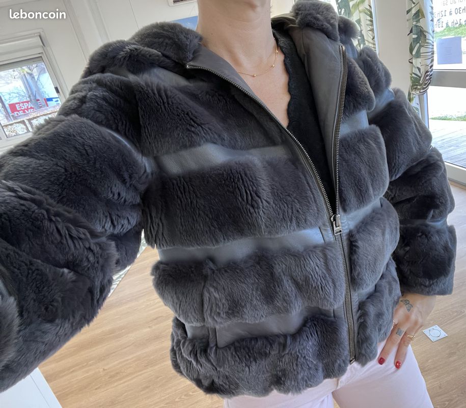 VESTE GIORGIO et MARIO TAILLE : 40/42 TBE NOIR BLOUSON MODELE DORIA avec CAPUCHE (image 1)