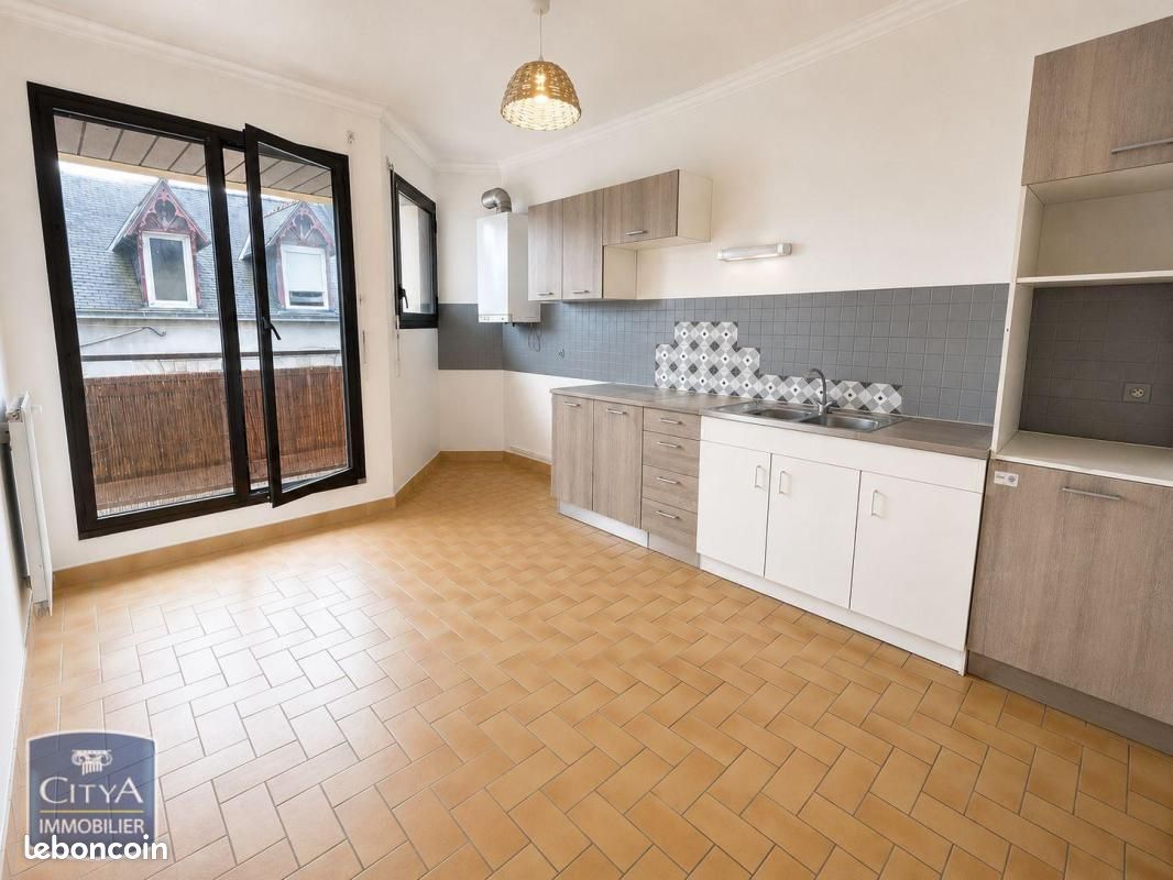 Appartement 3 pièces 85 m² · à Quimper · 85 m² · 770 €