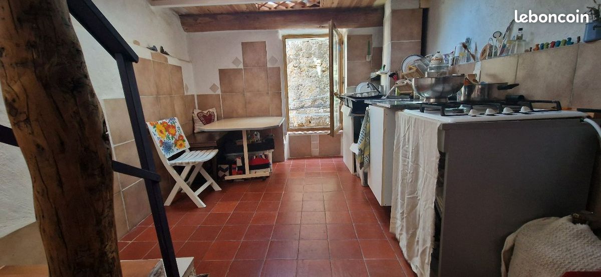 Maison 4 pièces 48 m² · à Adissan · 48 m² · 79 000 €