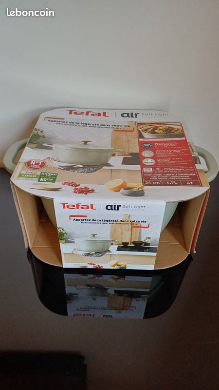 Promo Air Soft Light Cocotte Ronde 24 Cm Tefal chez Intermarché