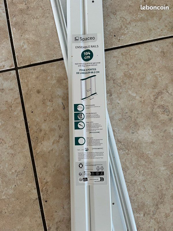 Ensemble rail de placard neuf (image 3)