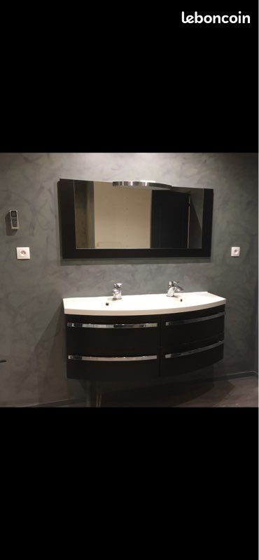 Miroir mural (image 1)
