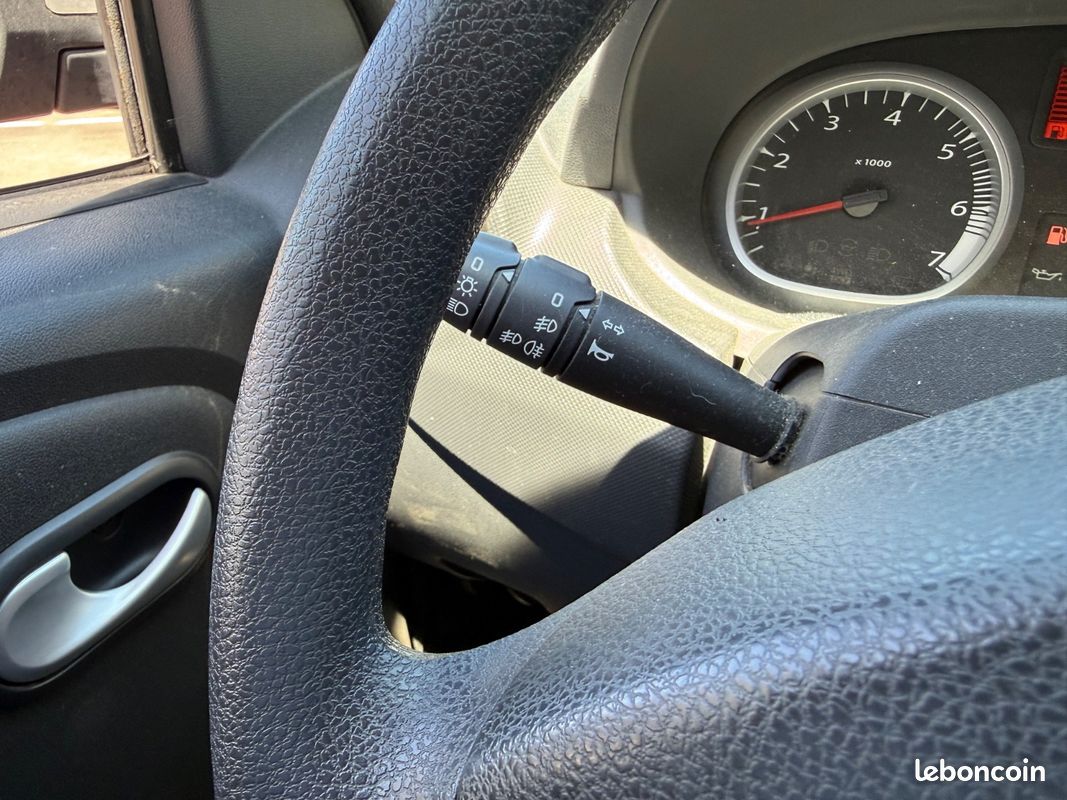 DACIA DUSTER Laureate 4x4 DCI 110 ch (image 15)