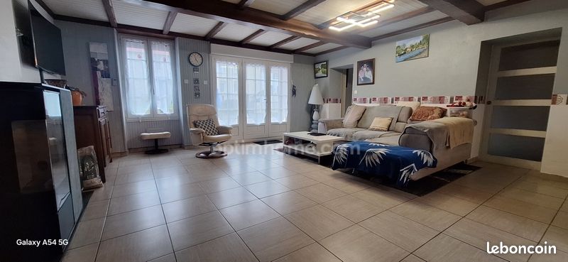 Maison 8 pièces 121 m² · à Saint-Michel-en-l'Herm · 121 m² · 262 250 €