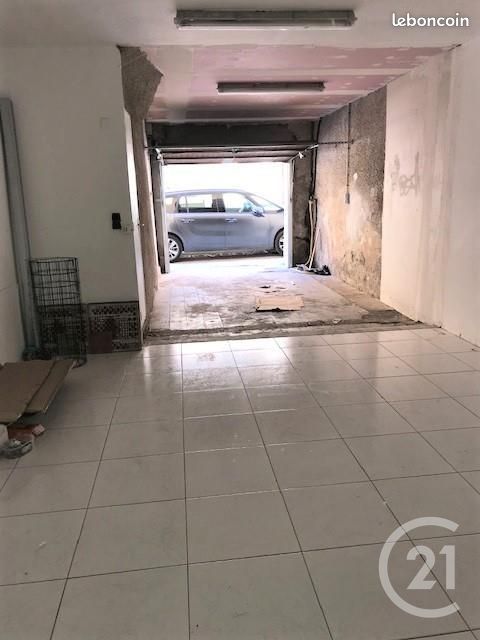 Parking 40 m² · à Béziers · 40 m² · 220 €/mois