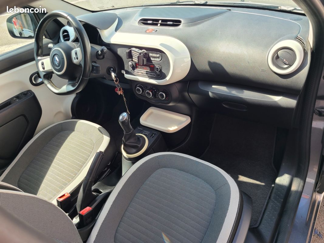 RENAULT TWINGO 1.0 SCE 70 INTENS/ MOTEUR A CHAINe (image 21)