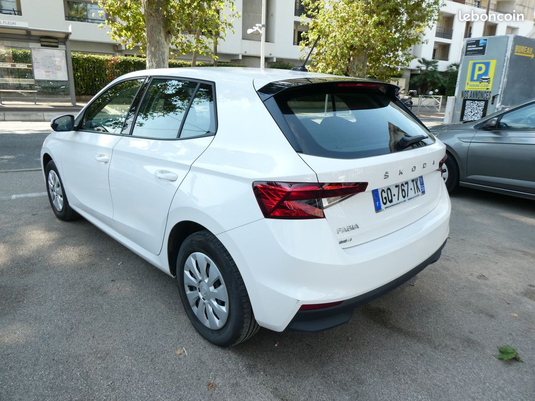 Skoda fabia 1,0 mpi 80 cv active 5 portes 30000 kms (image 5)