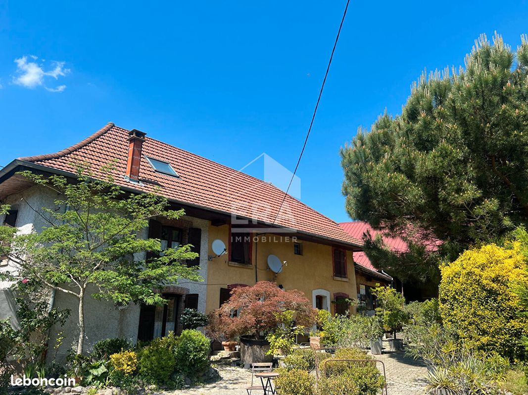 Maison 8 pièces 193 m² · à Charavines · 193 m² · 590 000 €