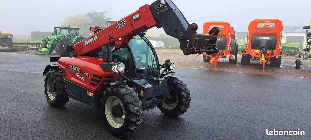 Case IH FARMLIFT 526 (image 3)
