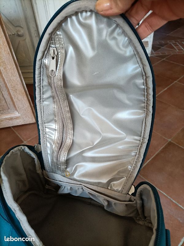 Vanity case (image 5)
