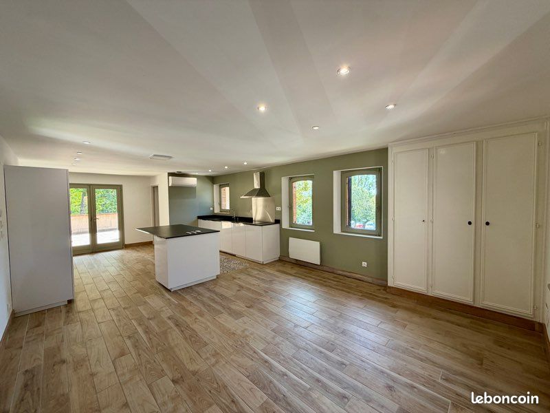 Appartement 3 pièces 126 m² · à Montauban · 126 m² · 990 €/mois