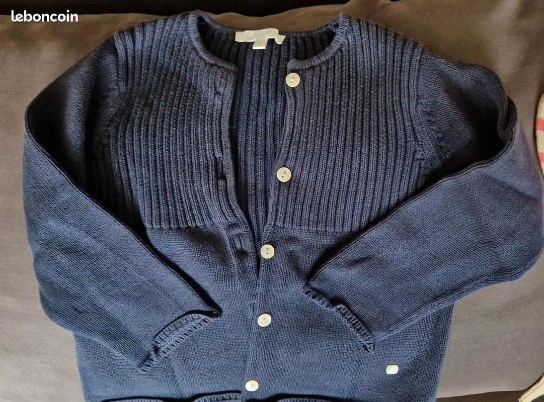 Lot gilets coton fille 4 ans (image 1)