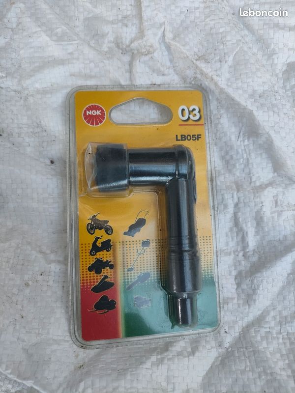 Capuchon pour bougie NGK (image 1)
