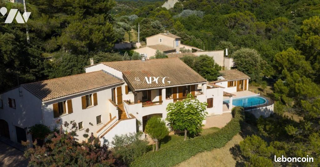 Maison 10 pièces 215 m² · à Piégon · 215 m² · 495 000 €