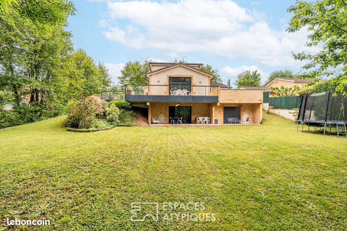 Maison 7 pièces 280 m² · à Villefranche-sur-Saône · 280 m² · 860 000 €