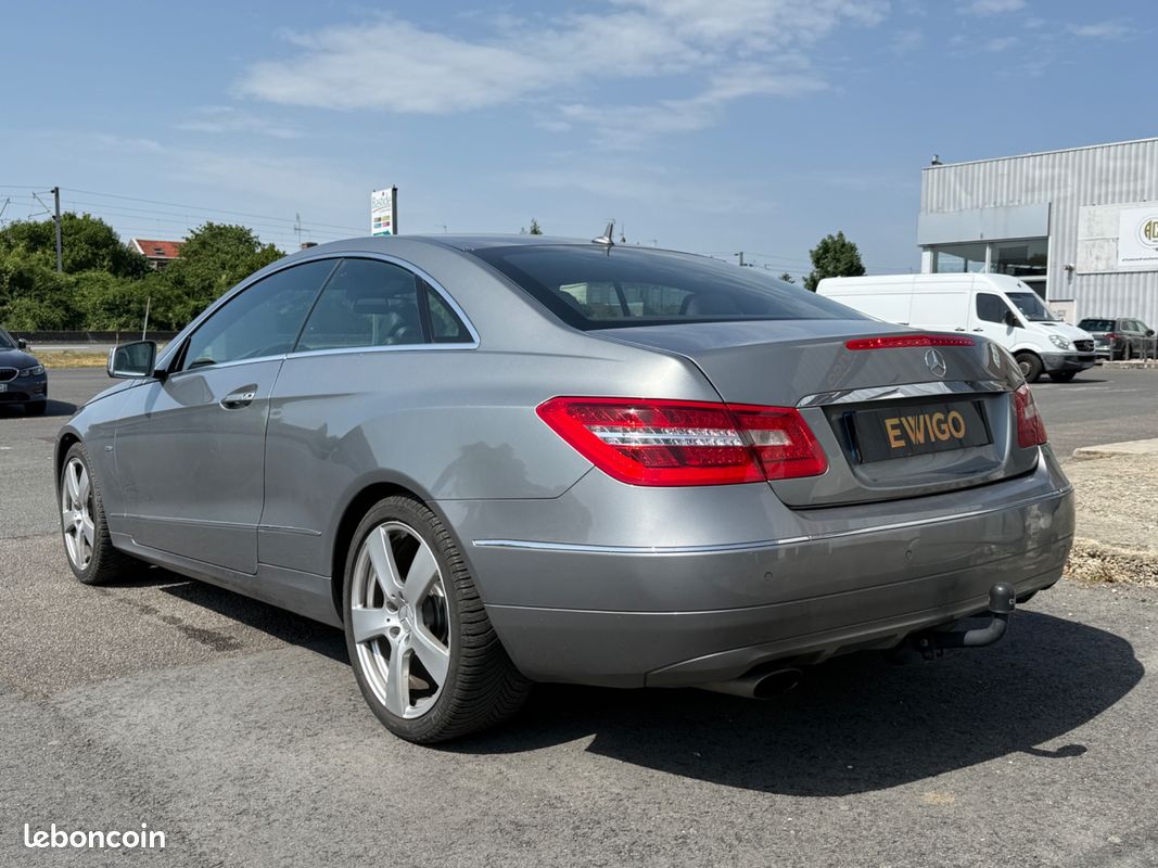 MERCEDES-BENZ CLASSE E COUPE 2.2 220 CDI 170 7G-TRONIC BVa (image 4)