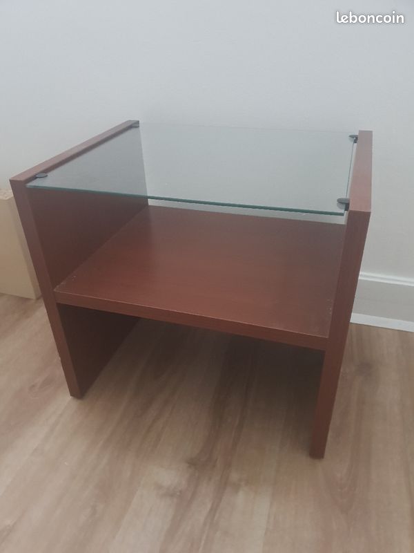 Table de chevet IKEA (image 2)