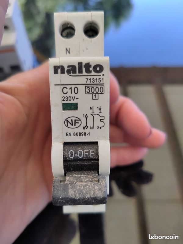 Disjoncteur nalto 10A (image 1)