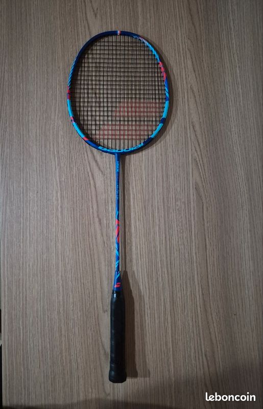 Raquette de badminton (image 1)
