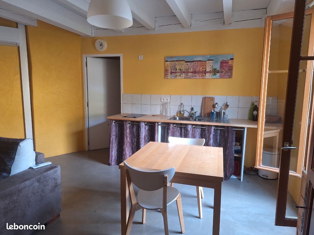 Appartement 2 pièces 50 m² · à Hyères · 50 m² · 710 €