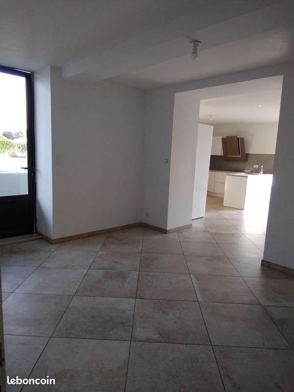 Maison 5 pièces 130 m² · à Fauguerolles · 130 m² · 880 €/mois