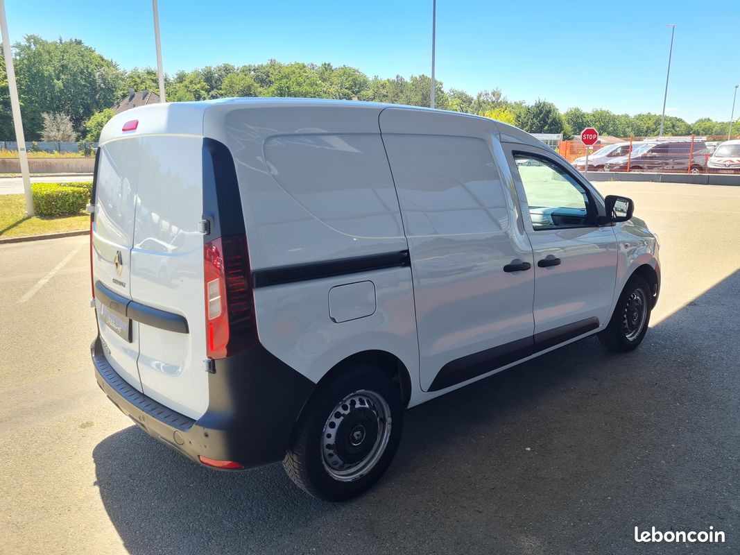 Renault EXPRESS VAN 1.5 BLUE DCI 75CH CONFORT (image 8)