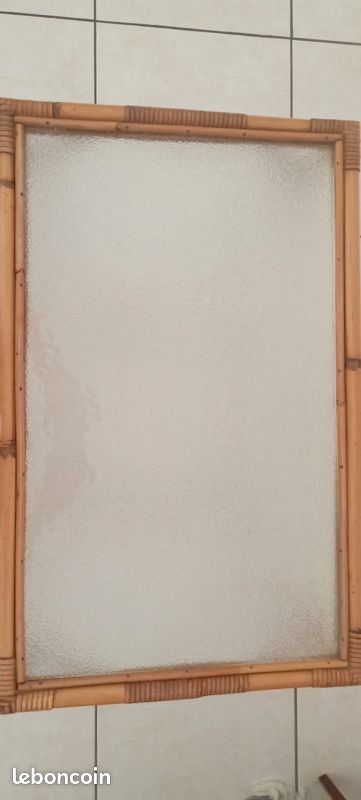 Table rotin avec plateau en verre (image 5)