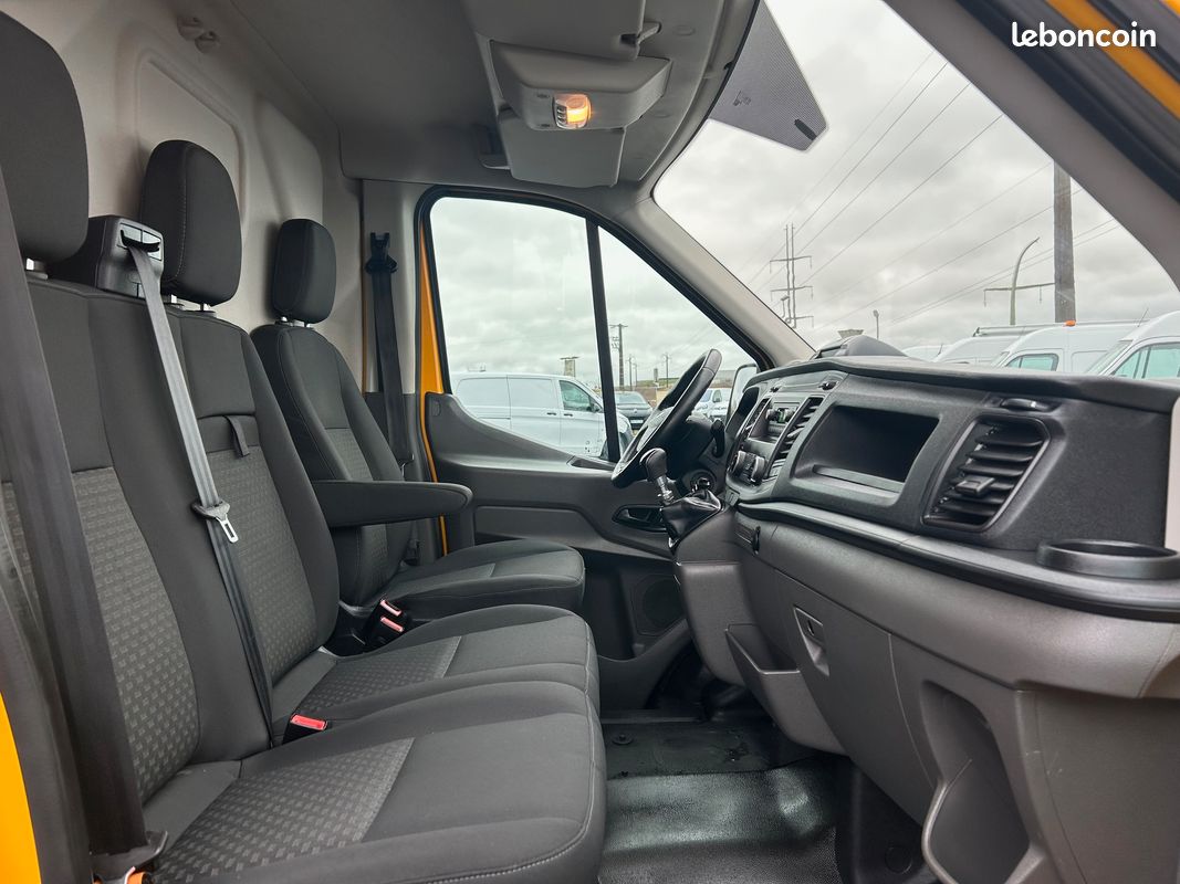 Ford Transit 2.0 ECOBLUE 130ch 3.5T Fourgon L2H2 Pack Hybrid Trend Business S&S (image 8)