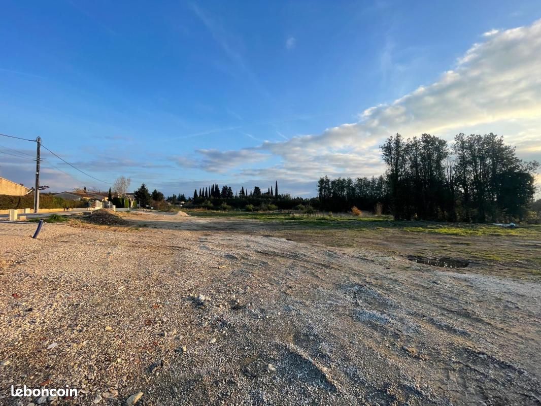 Terrain 500 m² · à Vacqueyras · 125 000 €