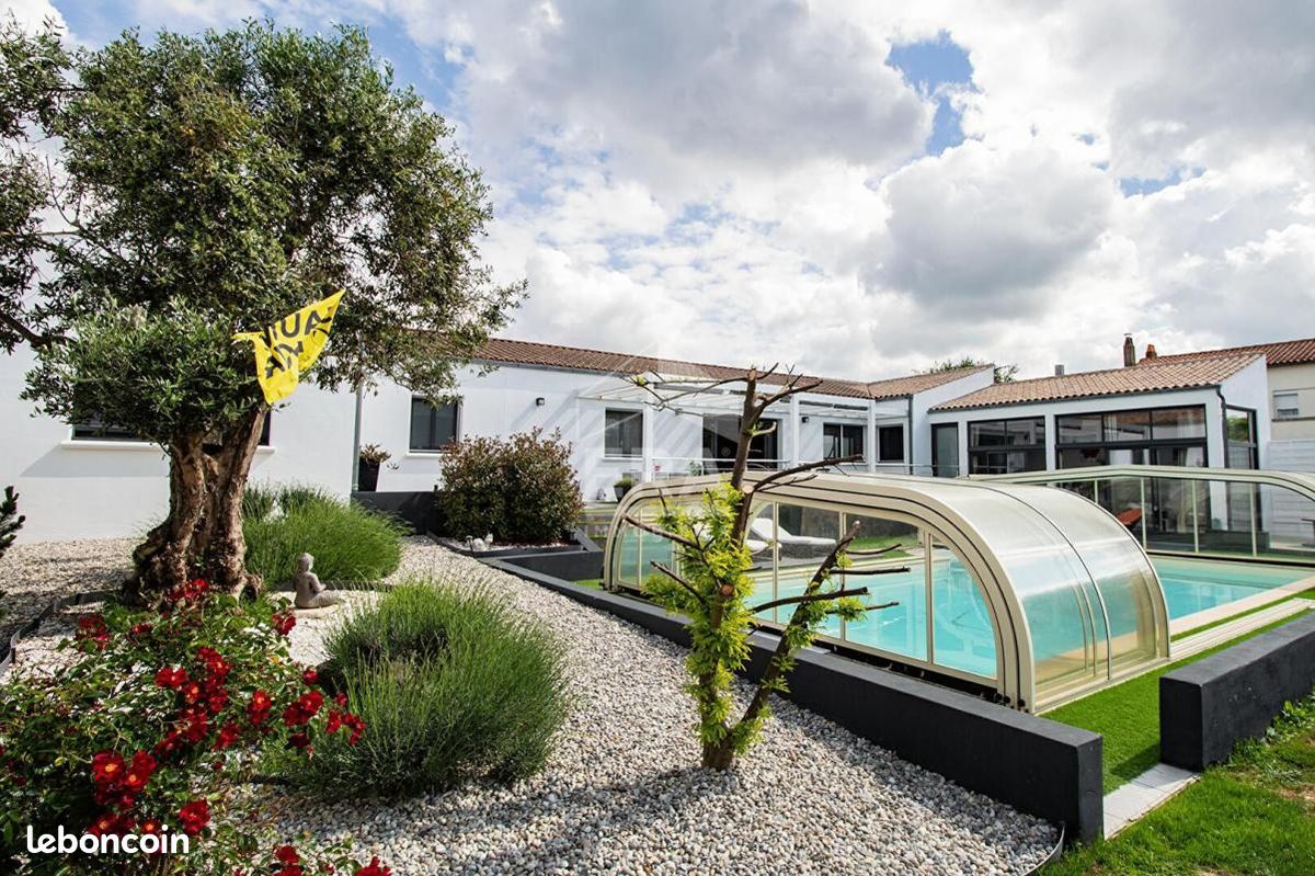 Maison 7 pièces 194 m² · à Marsilly · 194 m² · 849 700 €