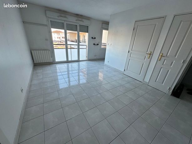 Studio 1 pièce 29 m²