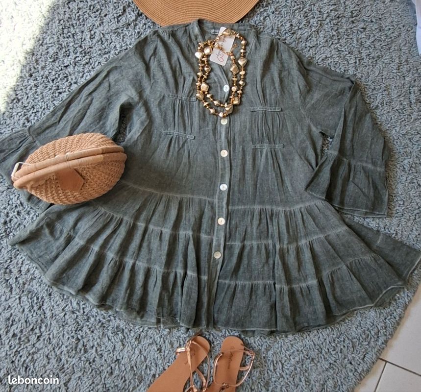Robe (image 1)