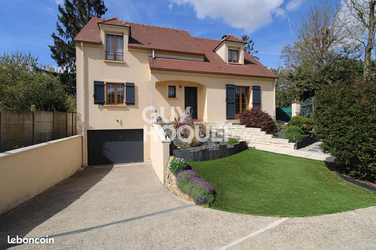 Maison 6 pièces 155 m² · à Solers · 155 m² · 449 900 €