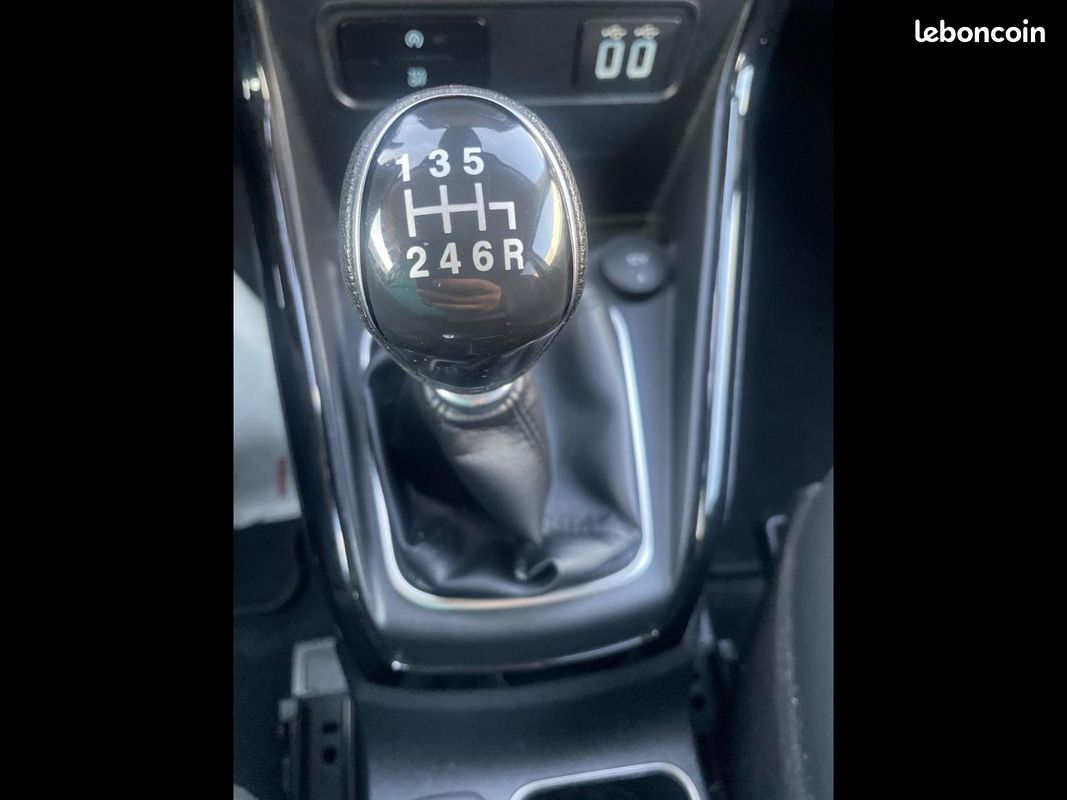 Ford EcoSport 1.0 EcoBoost 125ch Titanium 6cv (image 19)